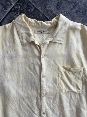 TOMMY BAHAMA Silk Pale Yellow Textured Button-Up Lightweight Resortwear Shirt
